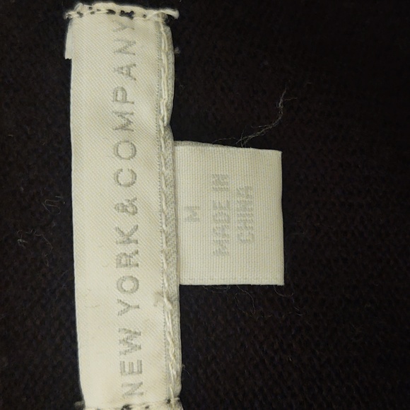 New York & Company Size Medium Black Belted Sweater Dress - Picture 10 of 11